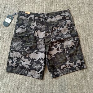 AFTCO Shorts New With Tags